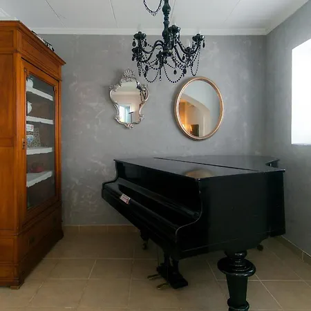 Villa Welcs 250 Emp Con Piscina Privada Y Amarre Empuriabrava