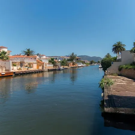 Villa Welcs 250 Emp Con Piscina Privada Y Amarre